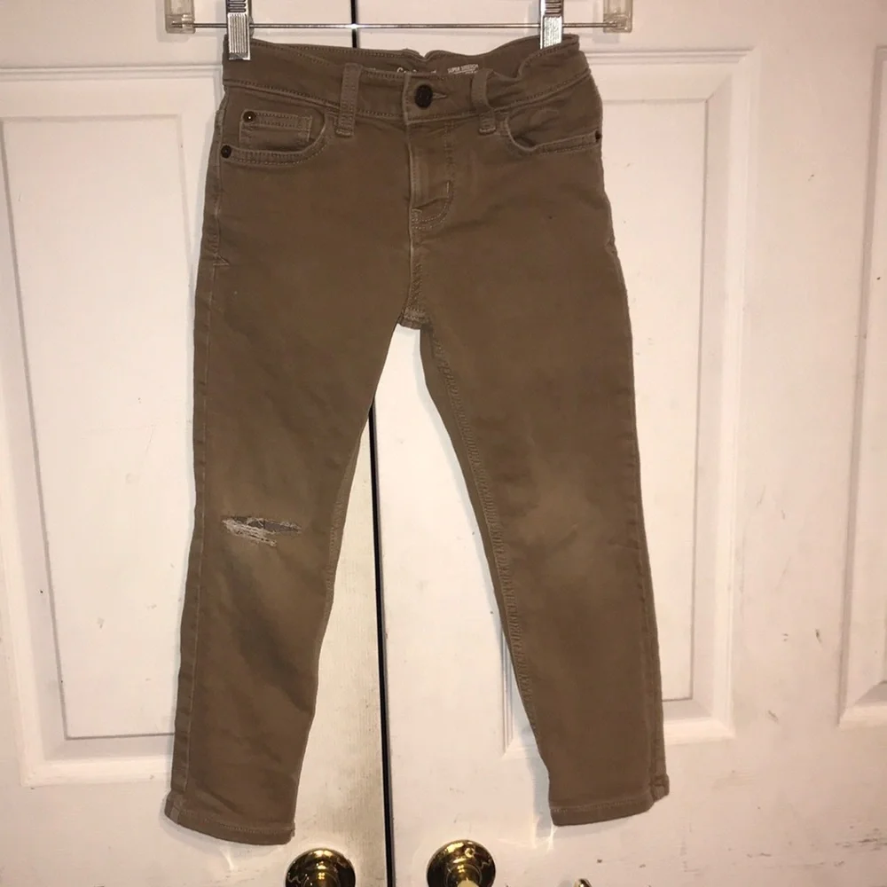 Girl’s Cat & Jack Stretch Distressed Jeans